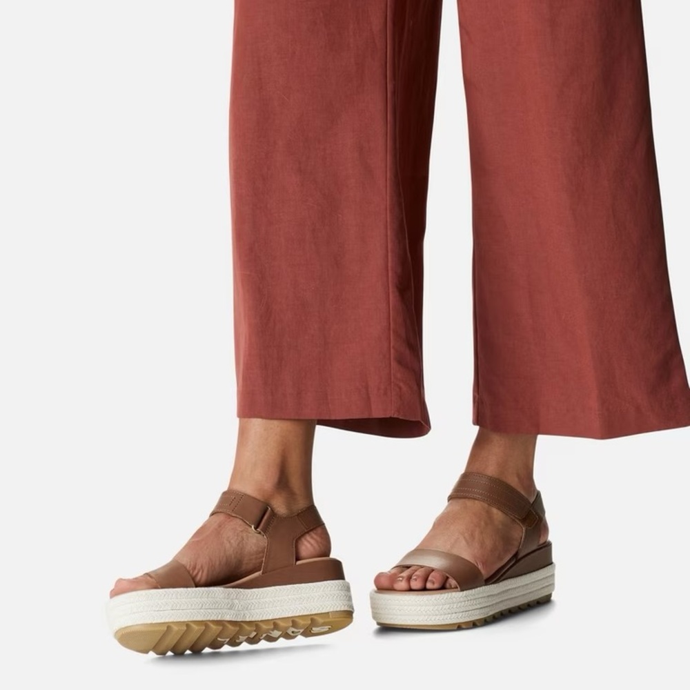 Sorel Cameron Flatform Sandal - Picture 2 of 7